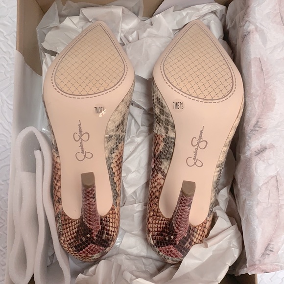 Brand New Jessica Simpson Cassani Pumps - Picture 2 of 4